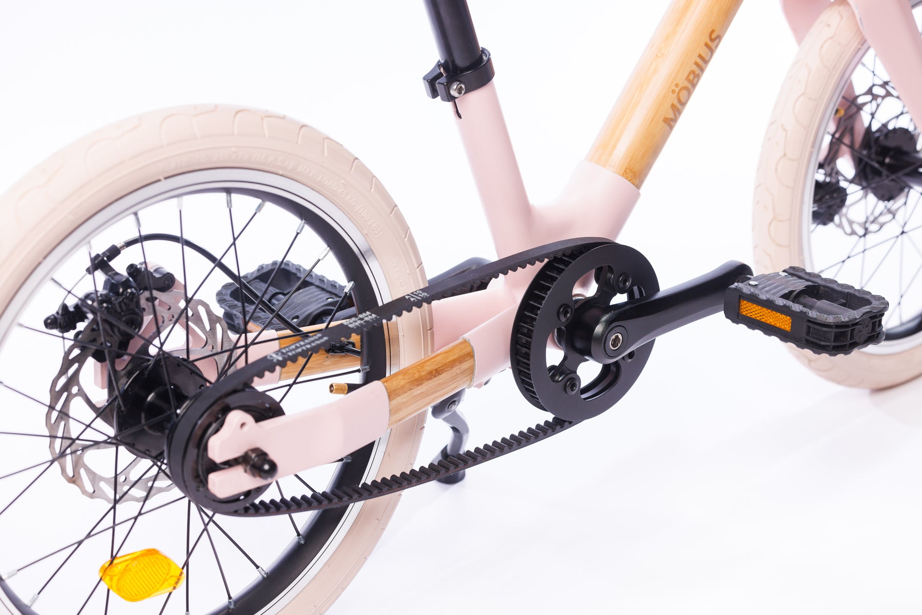 Les vélos en bambou, écoresponsables, design et performants — free download